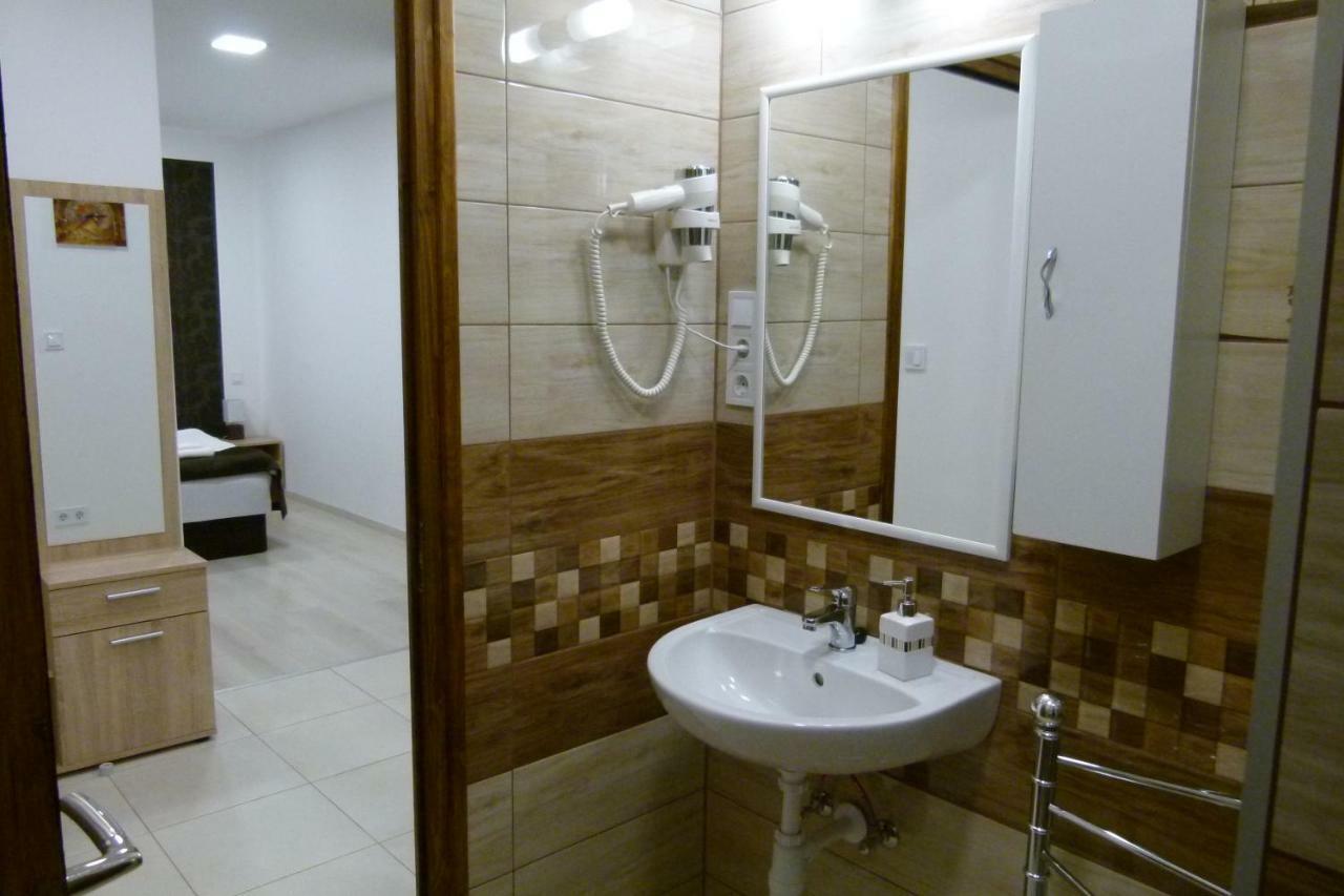 Wolf House Apartman Zalaegerszeg Eksteriør bilde