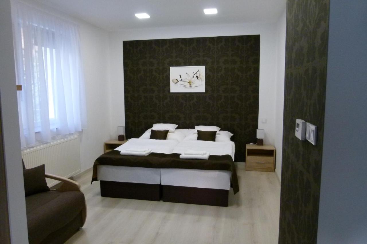 Wolf House Apartman Zalaegerszeg Eksteriør bilde